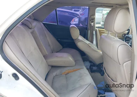 2002 Lexus Is 300 z USA, uszkodzony, nr VIN JTHBD192720063590